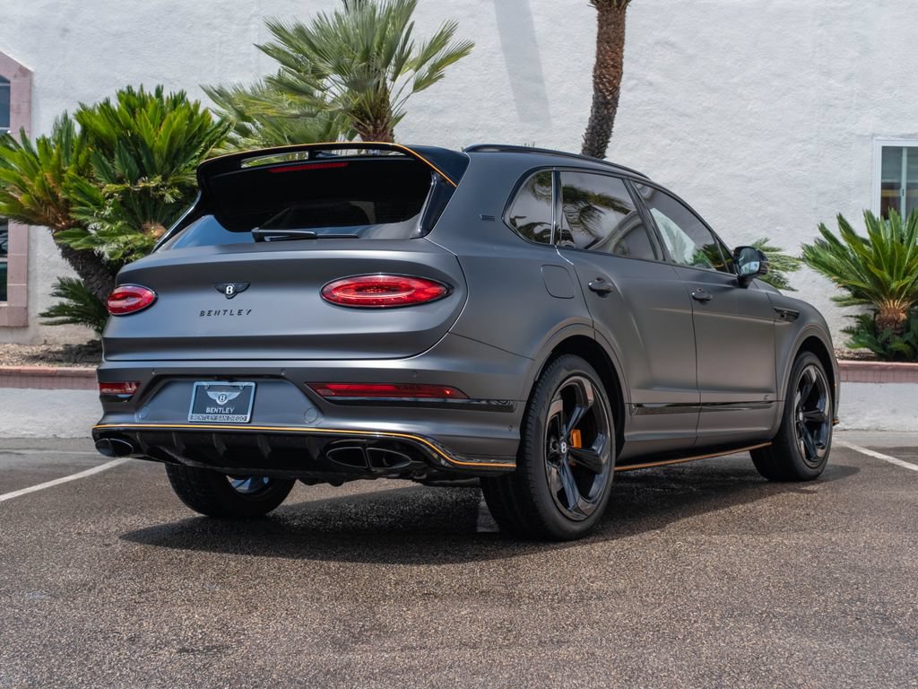 Used 2025 Bentley Bentayga AWD/4WD image 36