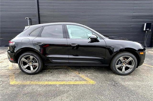 New 2025 Porsche Macan image 11
