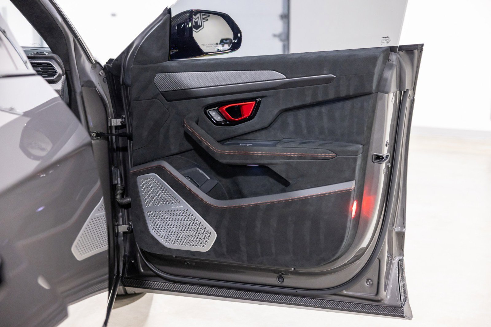 Used 2023 Lamborghini Urus Performante image 30