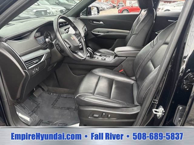 Used 2023 Cadillac XT4 Premium Luxury AWD/4WD image 17