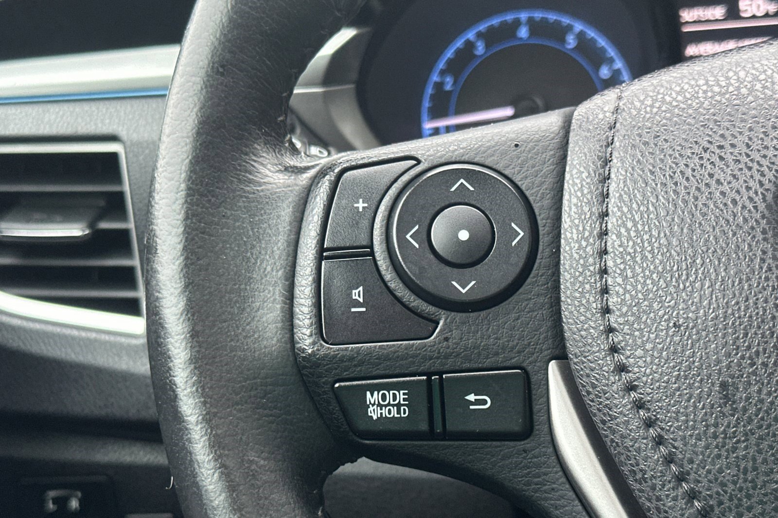 Used 2014 Toyota Corolla S w/ Driver Convenience Package image 28