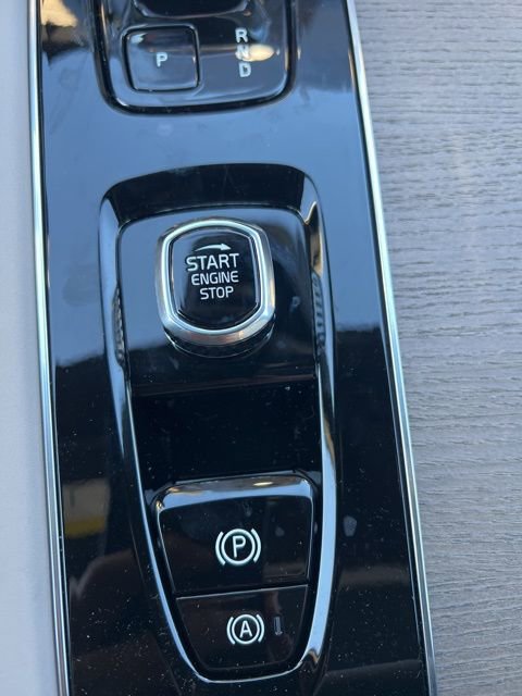 New 2026 Volvo XC90 B6 Plus image 18