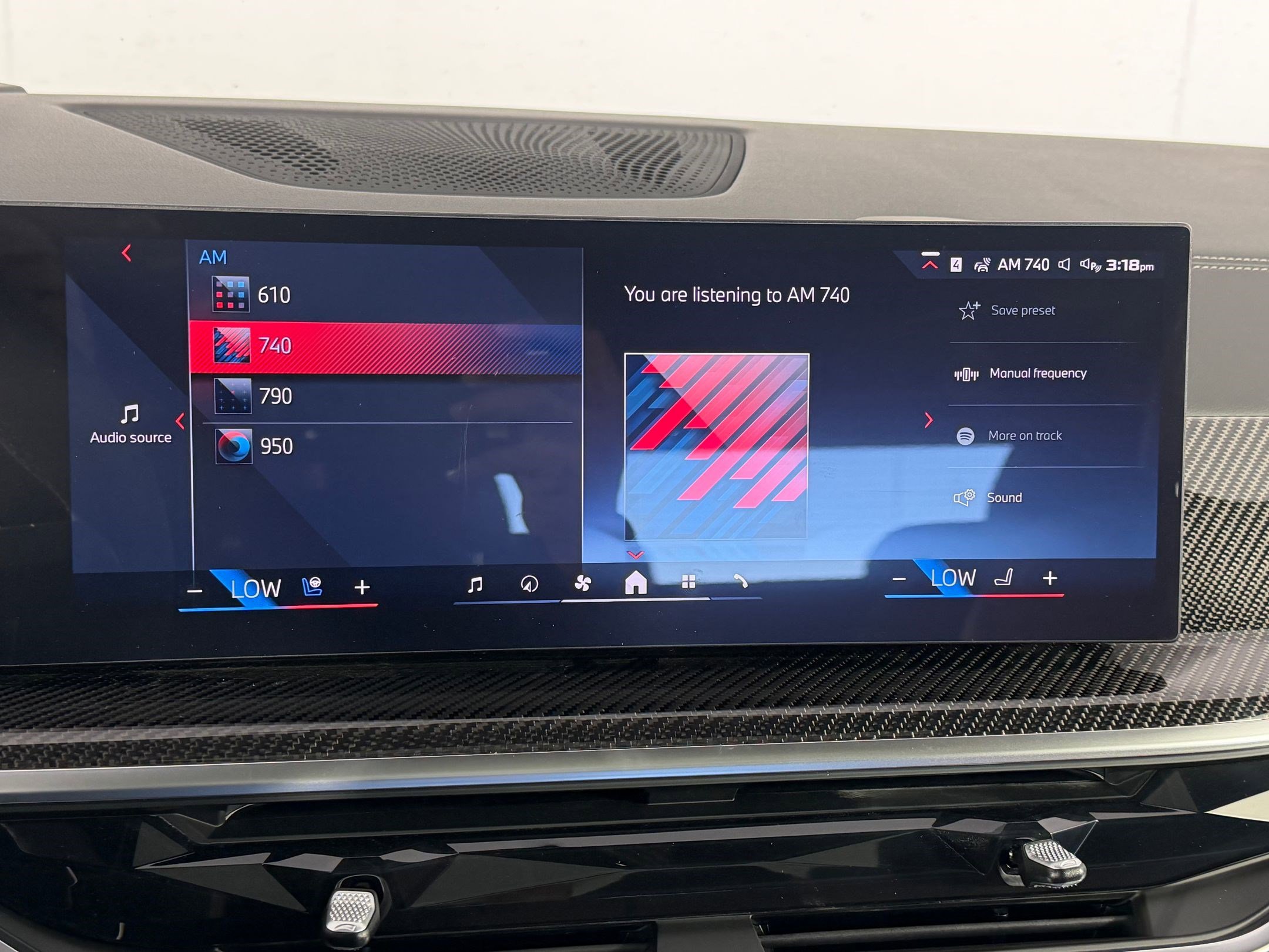 New 2026 BMW X7 M60i image 25