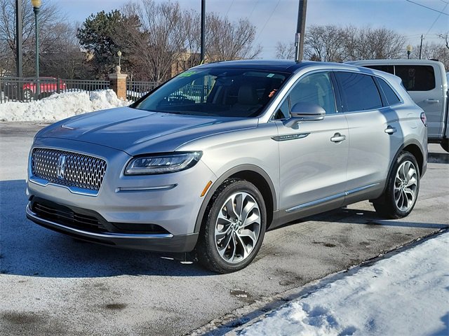 Certified 2022 Lincoln Nautilus Reserve image 2