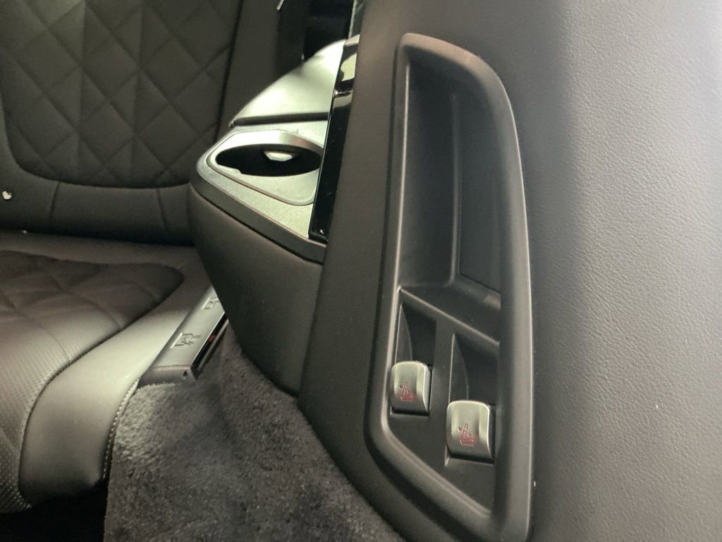 Certified 2023 BMW X7 xDrive40i w/ Executive Package image 33