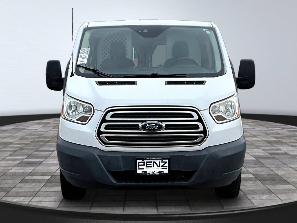 Used 2016 Ford Transit 250 130 Low Roof w/ Exterior Upgrade Package RWD image 2
