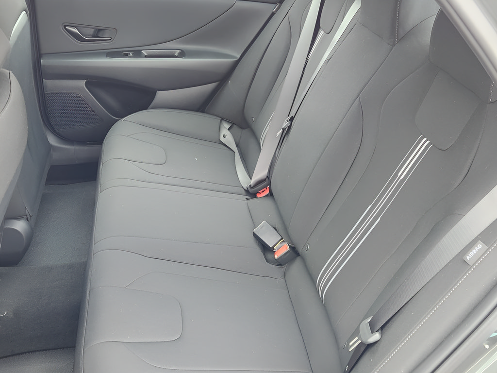 New 2026 Hyundai Elantra SEL FWD image 11