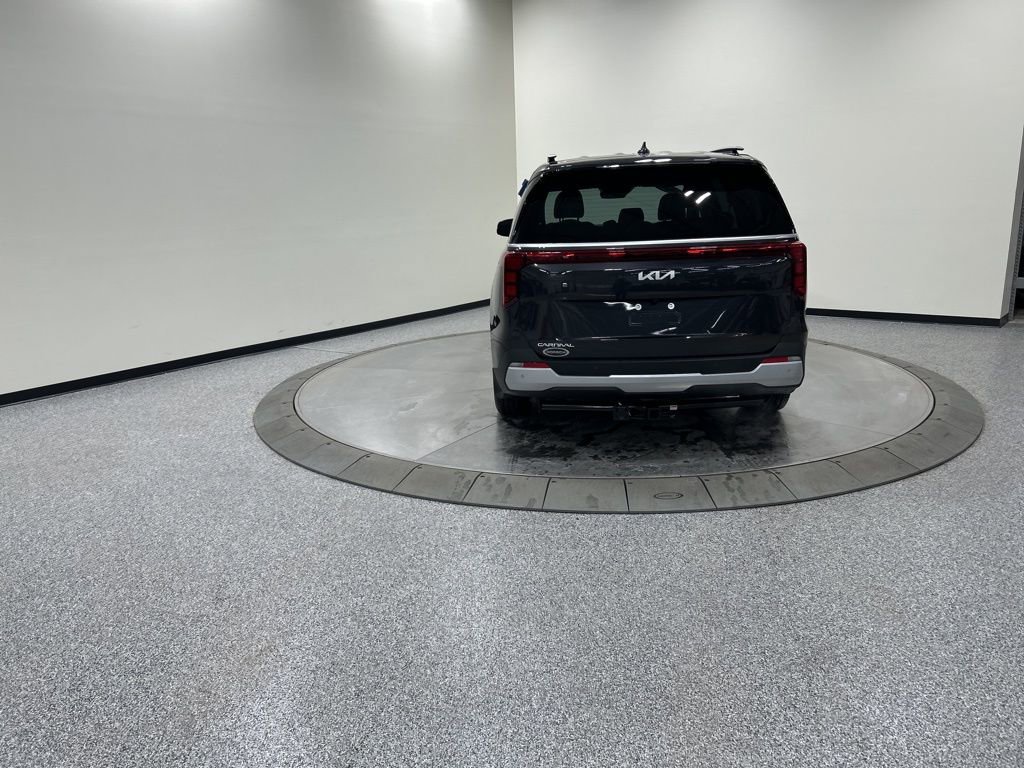 New 2026 Kia Carnival EX image 6