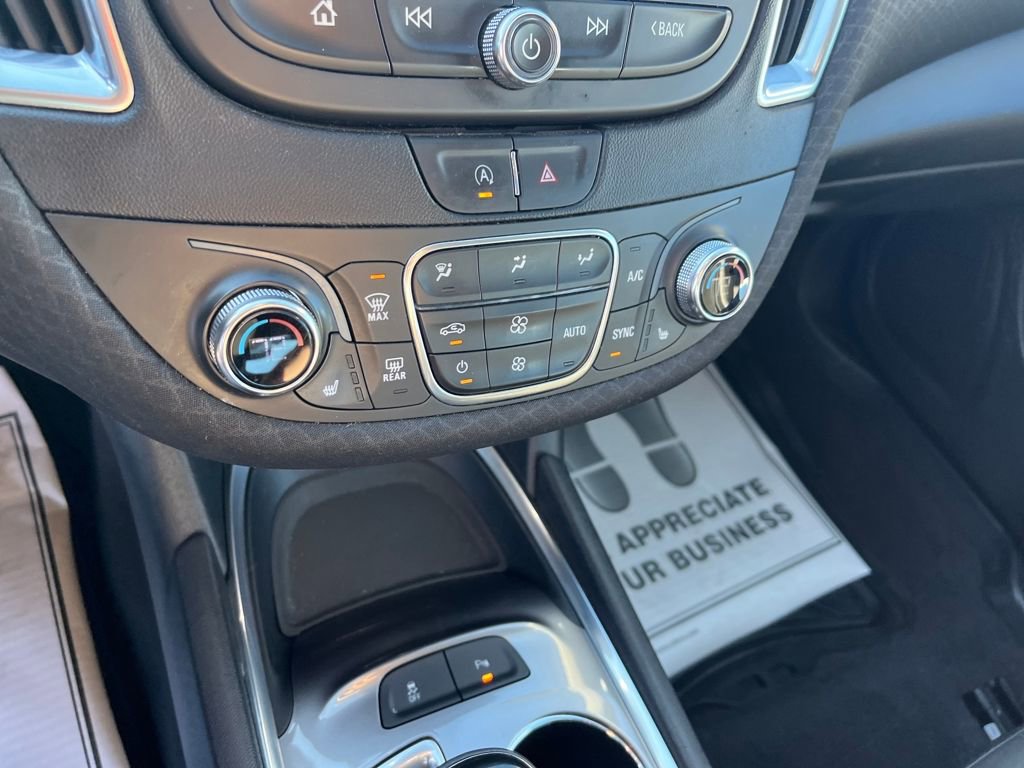 Used 2020 Chevrolet Malibu LT image 15