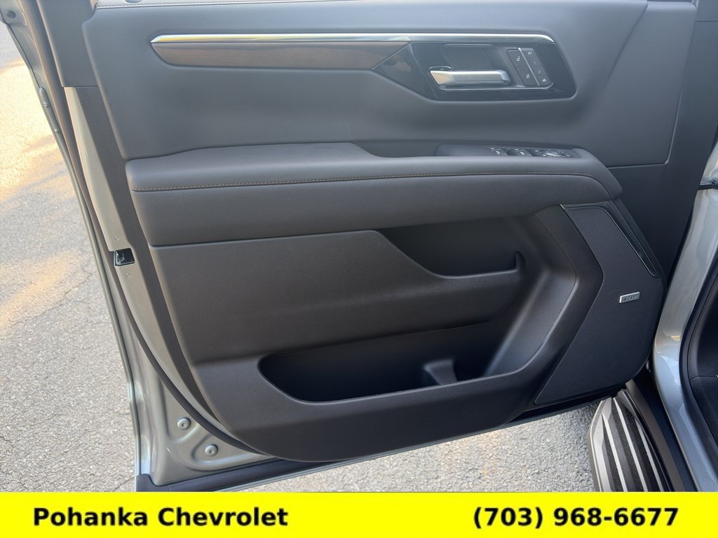 New 2026 Chevrolet Suburban High Country w/ Sun And Tow Package AWD/4WD image 23