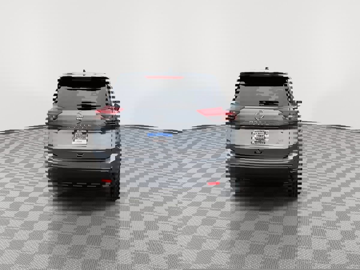 Used 2024 Nissan Rogue S image 6