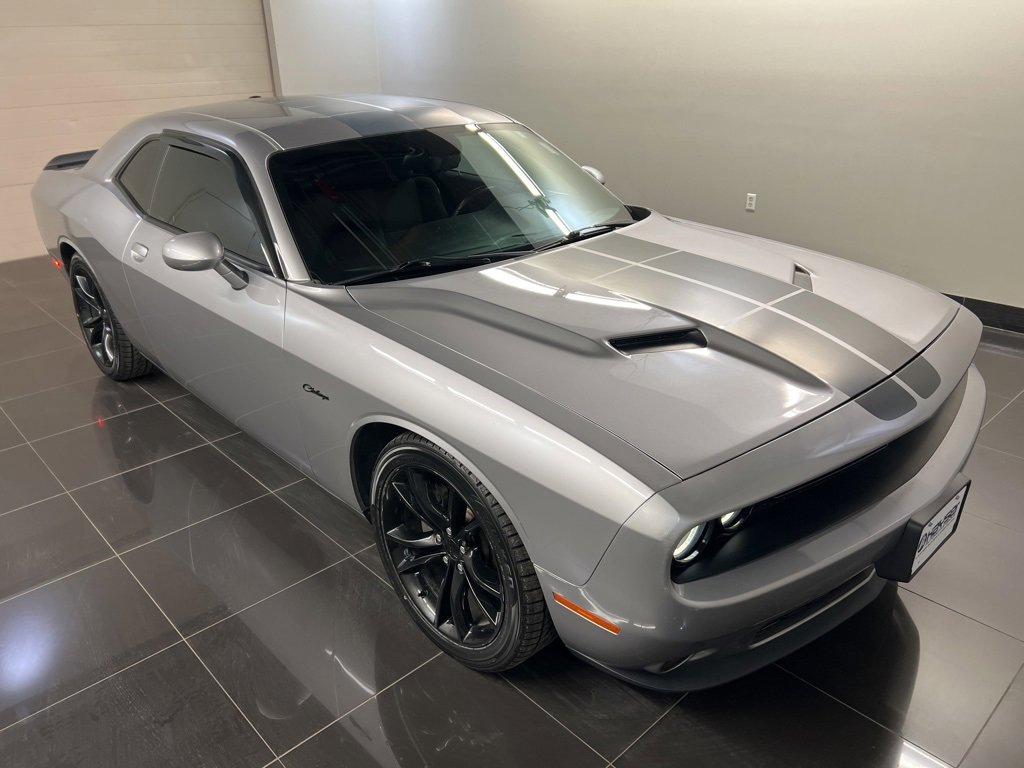 Used 2016 Dodge Challenger SXT w/ Blacktop Package