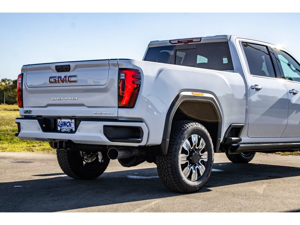 New 2026 GMC Sierra 3500 Denali w/ Denali Reserve Package image 19