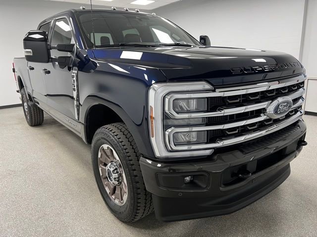Used 2025 Ford F350 King Ranch AWD/4WD image 2