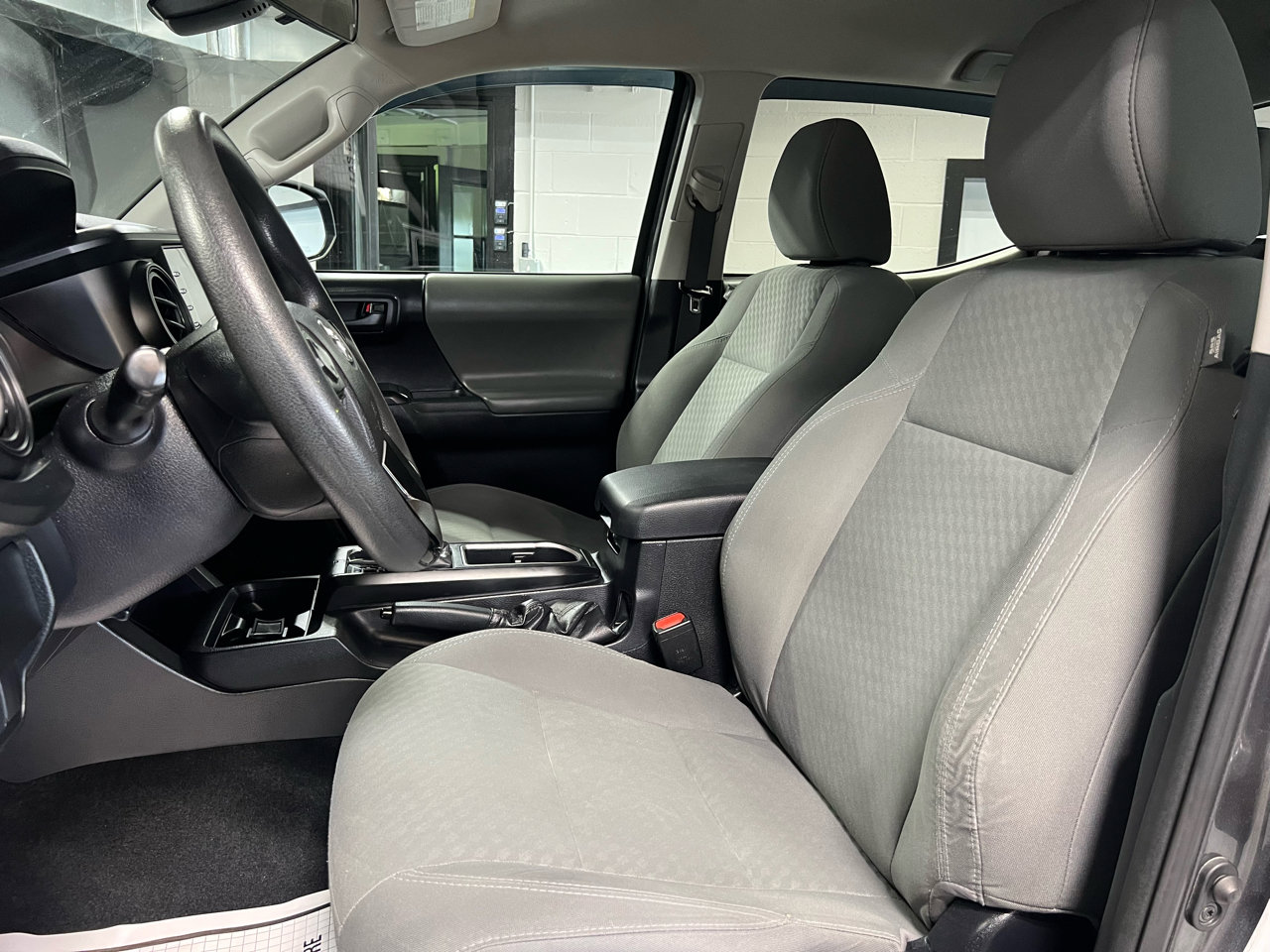 Used 2020 Toyota Tacoma SR image 23
