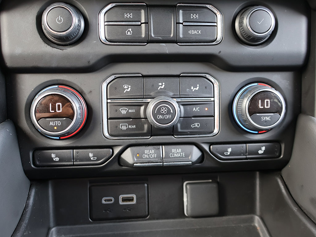 Used 2024 Chevrolet Suburban LT AWD/4WD image 54