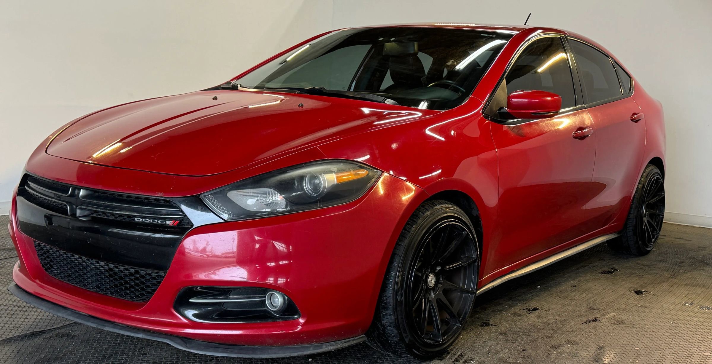 Used 2015 Dodge Dart GT w/ Sun/Sound Group FWD image 2