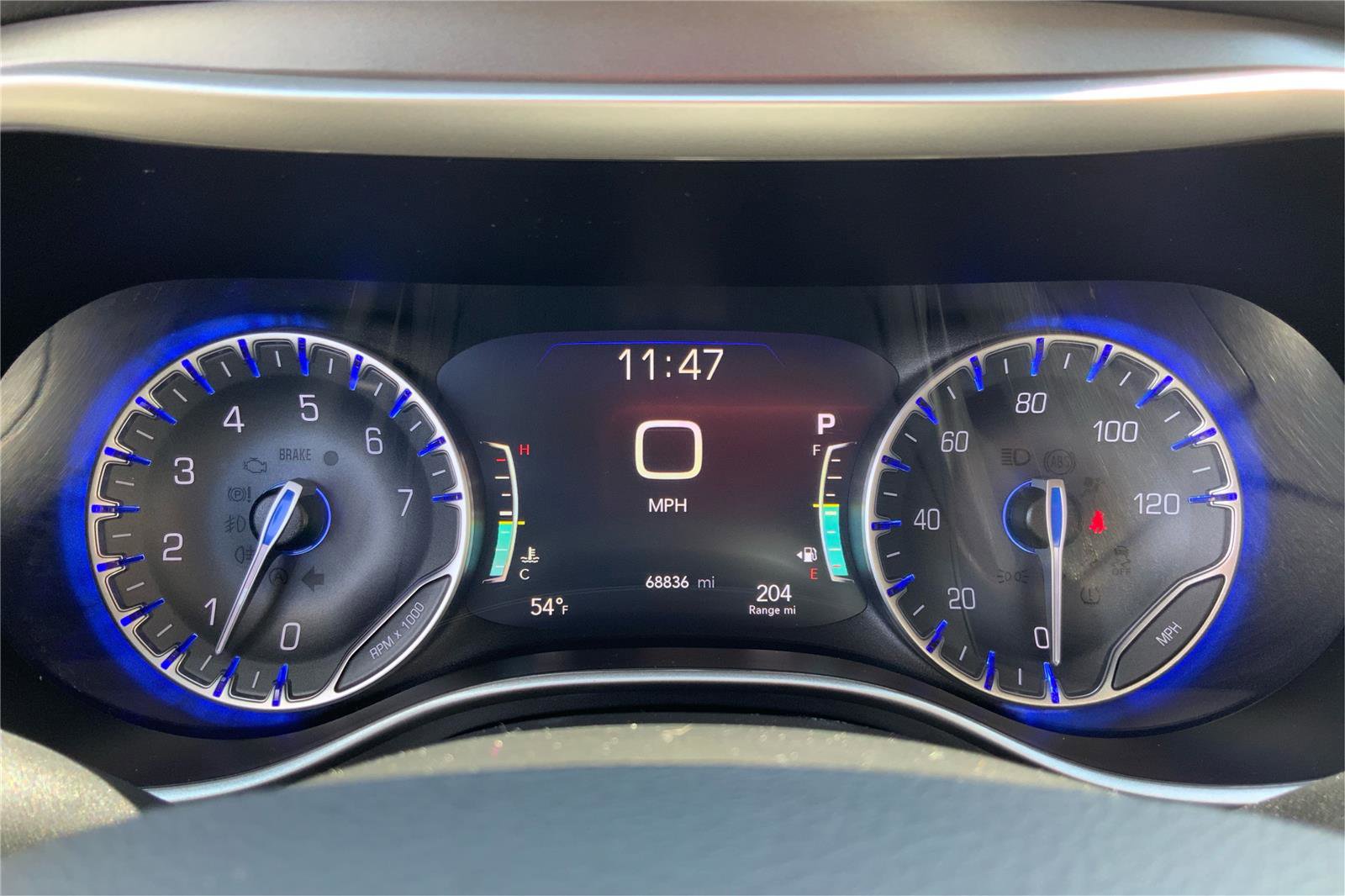 Used 2023 Chrysler Pacifica Touring-L FWD image 15