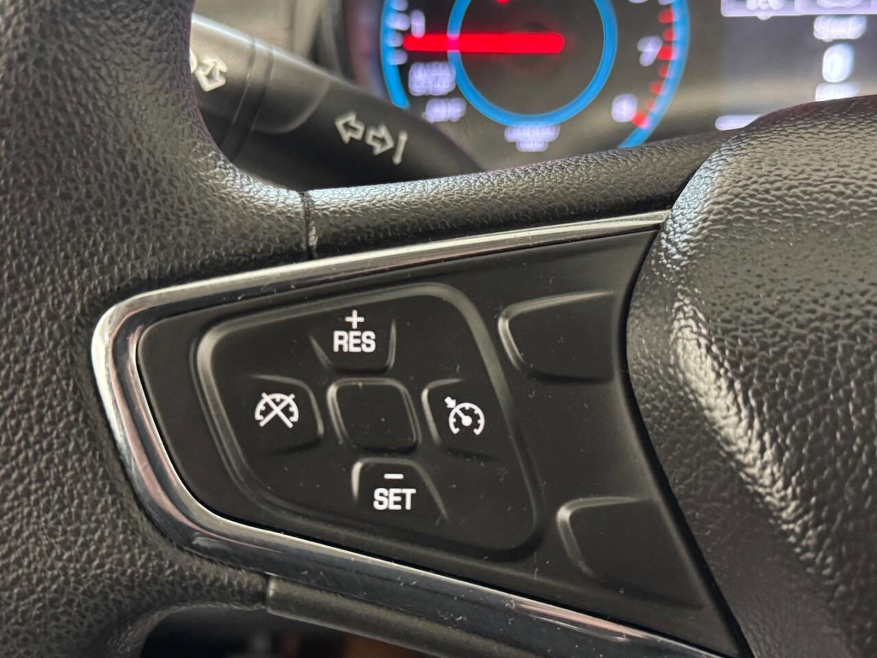 Used 2017 Chevrolet Cruze LT w/ Convenience Package FWD image 30