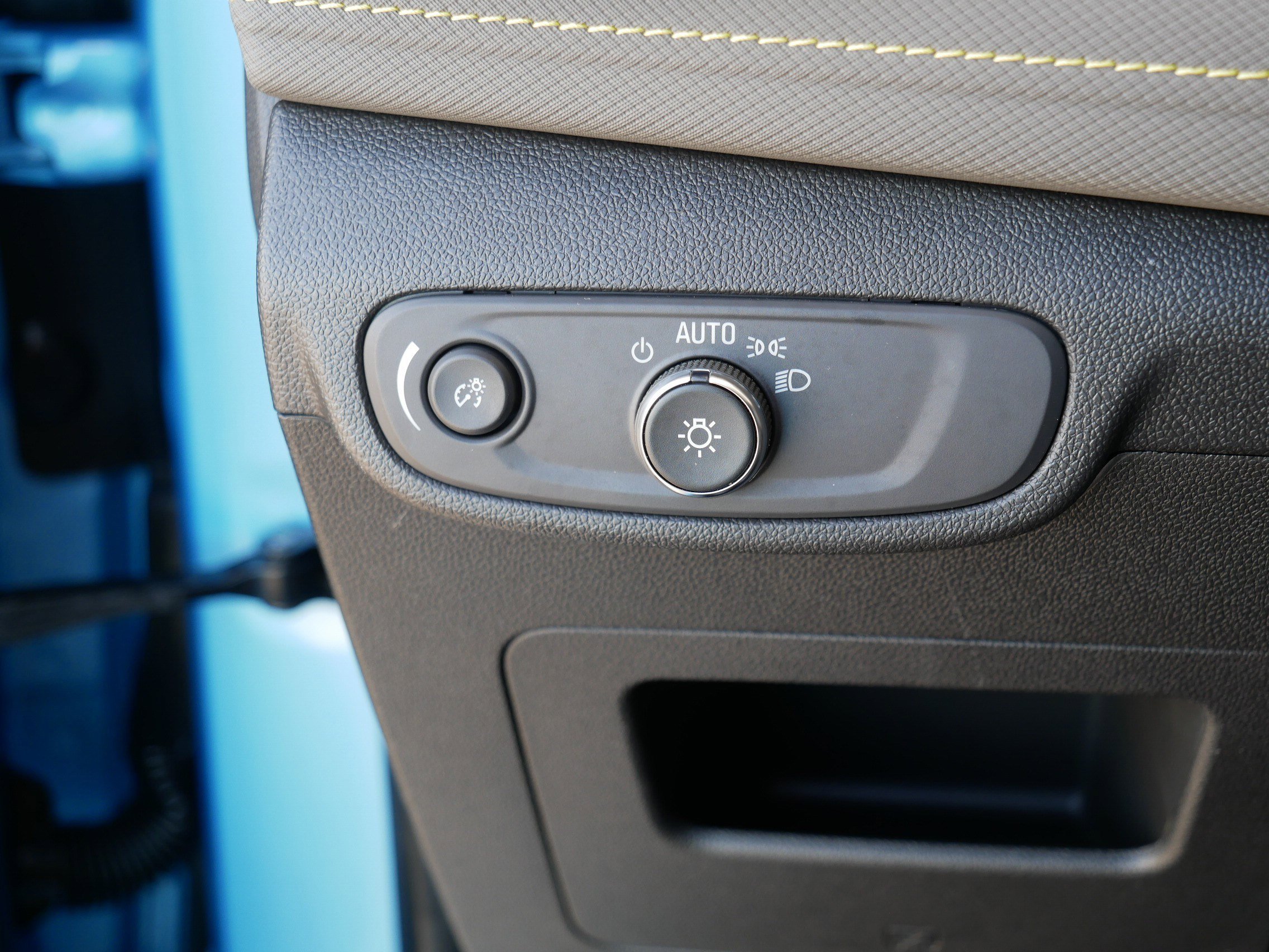 Used 2025 Chevrolet TrailBlazer ACTIV w/ Convenience Package AWD/4WD image 26