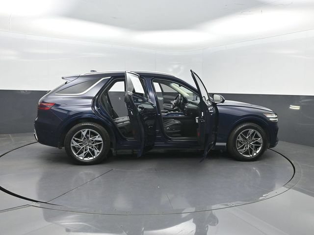 Used 2022 Genesis GV70 2.5T w/ Advanced Package AWD/4WD image 36