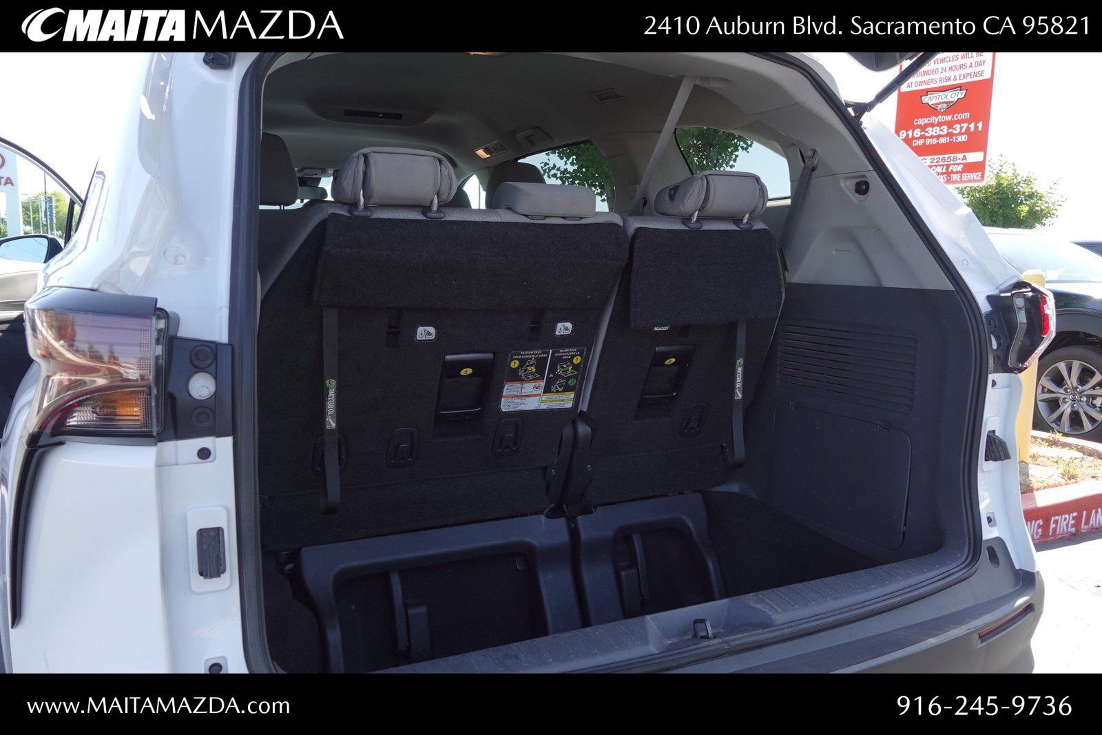 Used 2024 Toyota Sienna LE FWD image 26