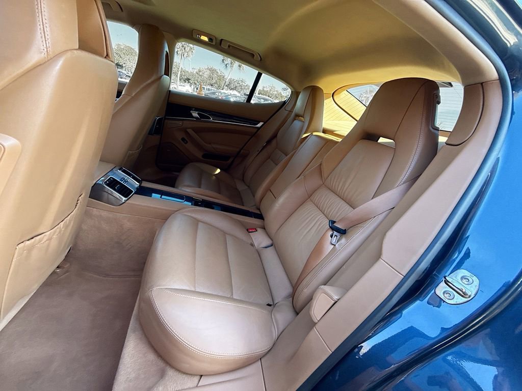 Used 2011 Porsche Panamera 4S image 27