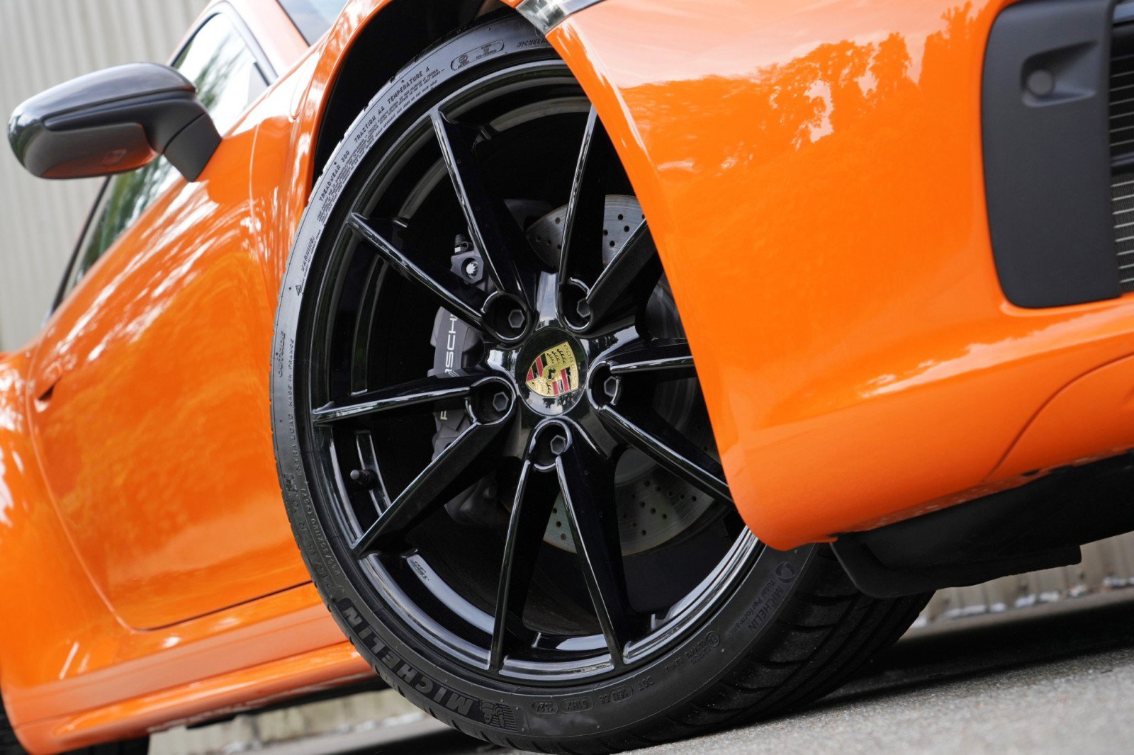 Used 2024 Porsche 911 Carrera T RWD image 56