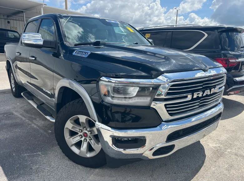 Used 2020 RAM 1500 Laramie AWD/4WD image 3