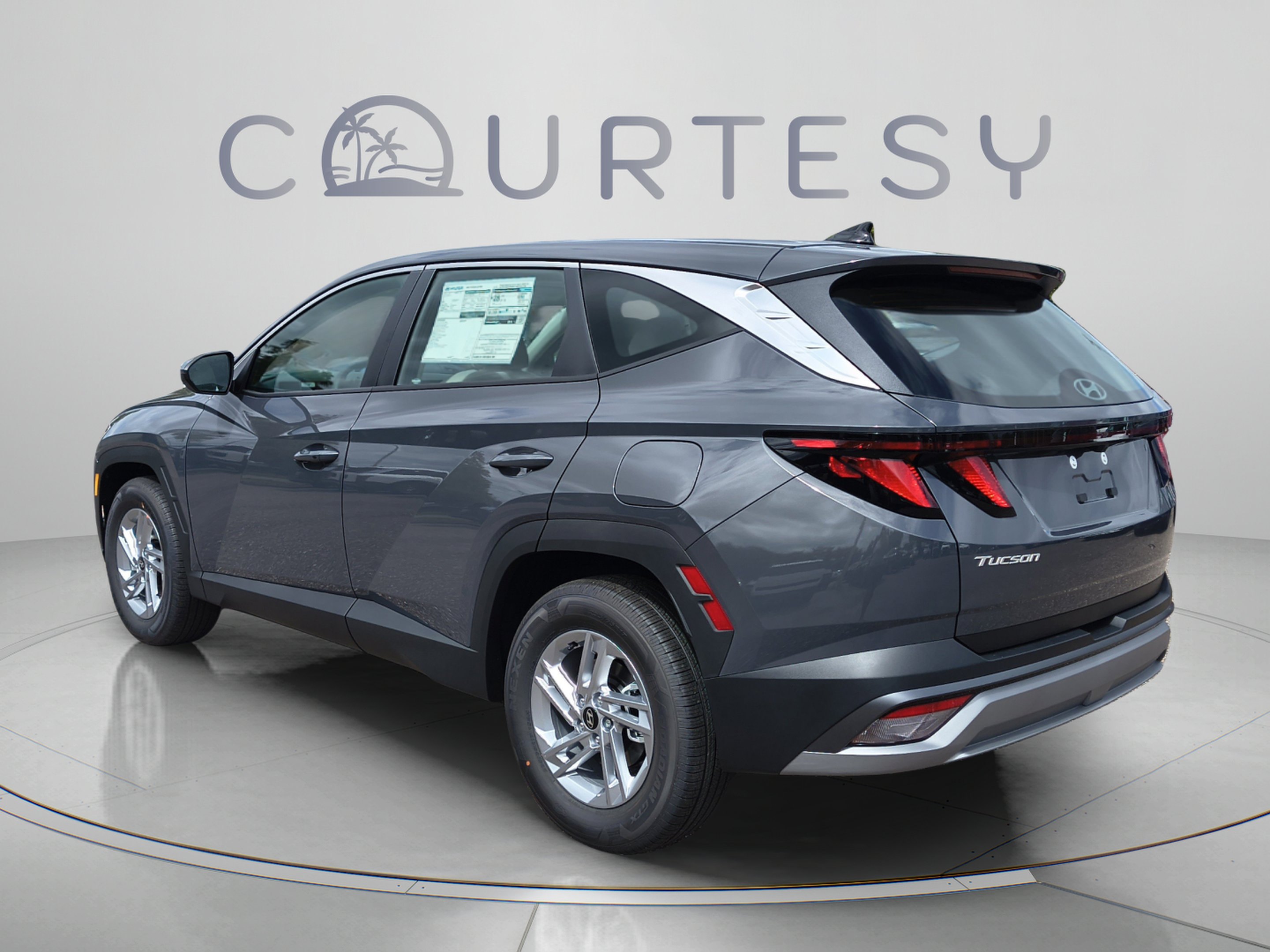 New 2026 Hyundai Tucson SE FWD image 3