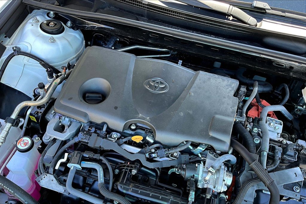 Used 2025 Toyota Camry LE FWD image 31