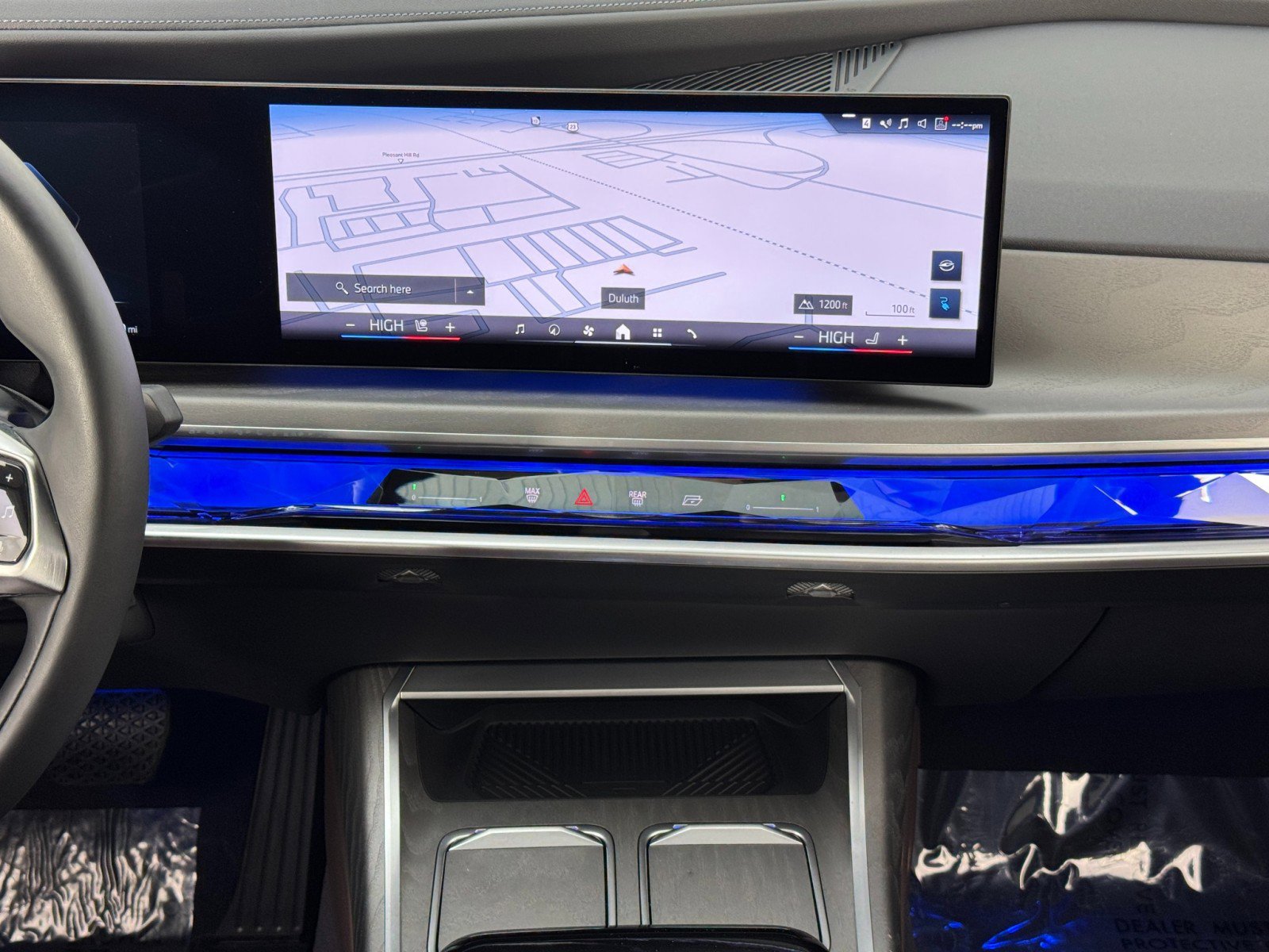 Used 2023 BMW i7 xDrive60 image 20