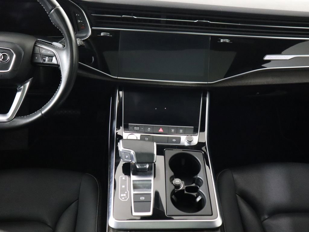 Used 2020 Audi Q8 Premium Plus image 14
