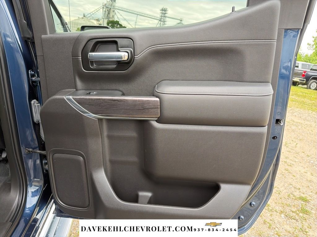 Used 2021 Chevrolet Silverado 1500 LTZ AWD/4WD image 21