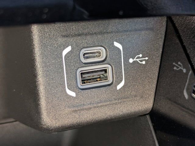 New 2026 Jeep Compass Latitude image 19