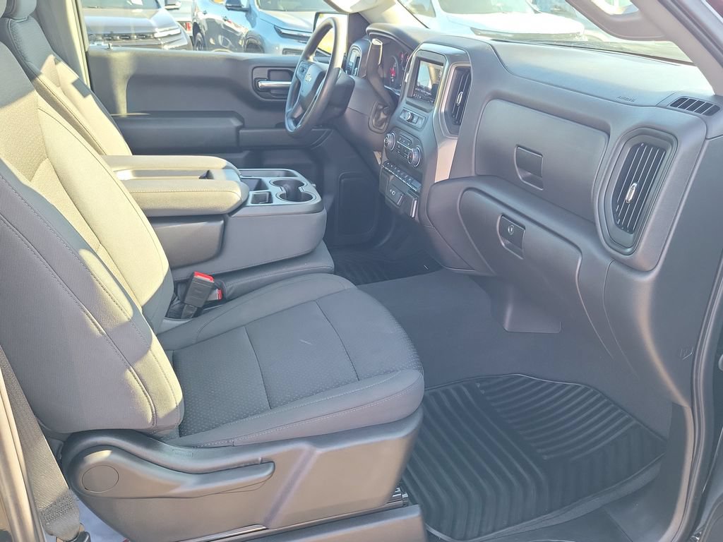 Used 2025 Chevrolet Silverado 1500 W/T w/ WT Safety Package RWD image 16