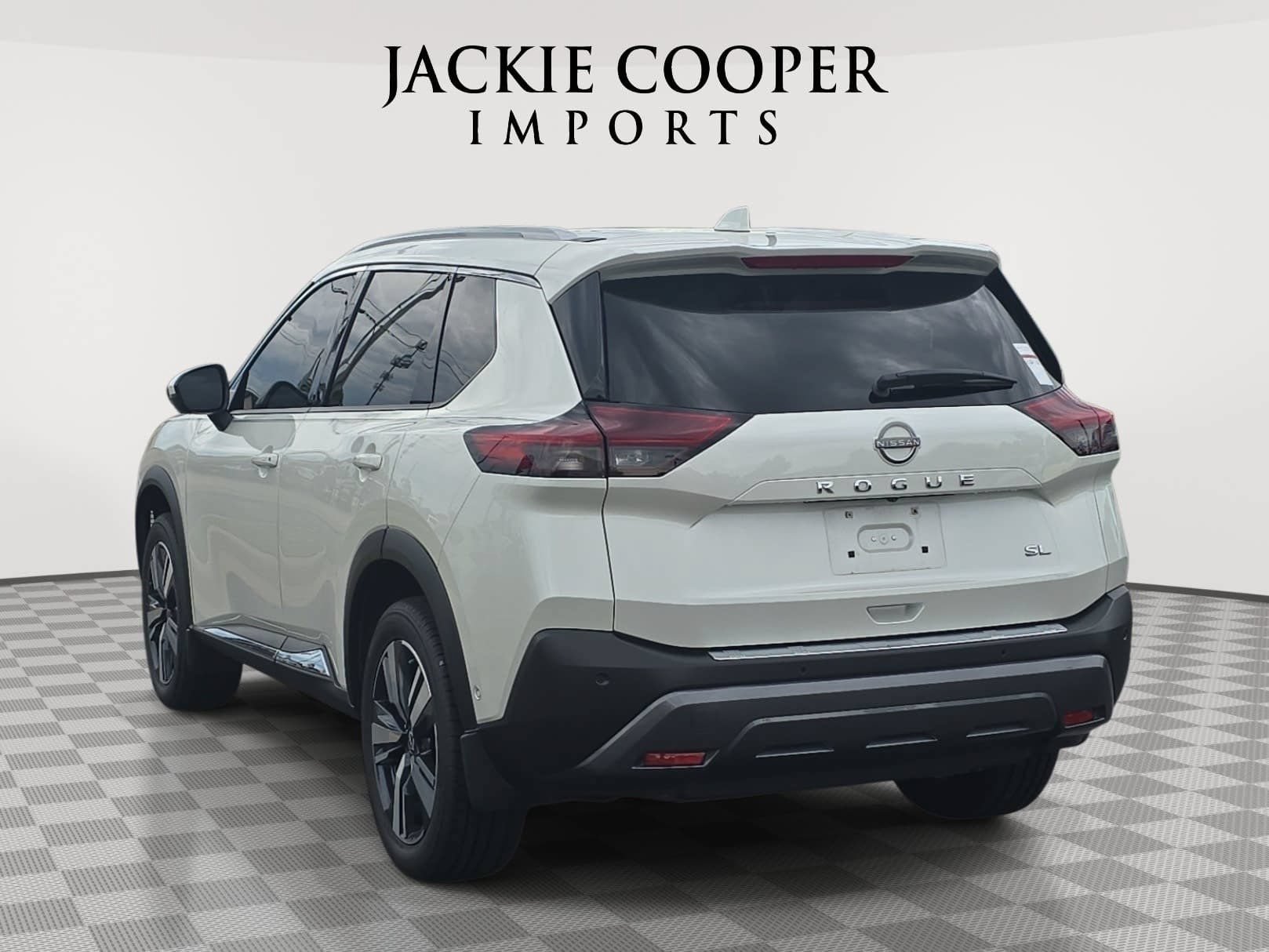 Used 2023 Nissan Rogue SL w/ SL Premium Package FWD image 7