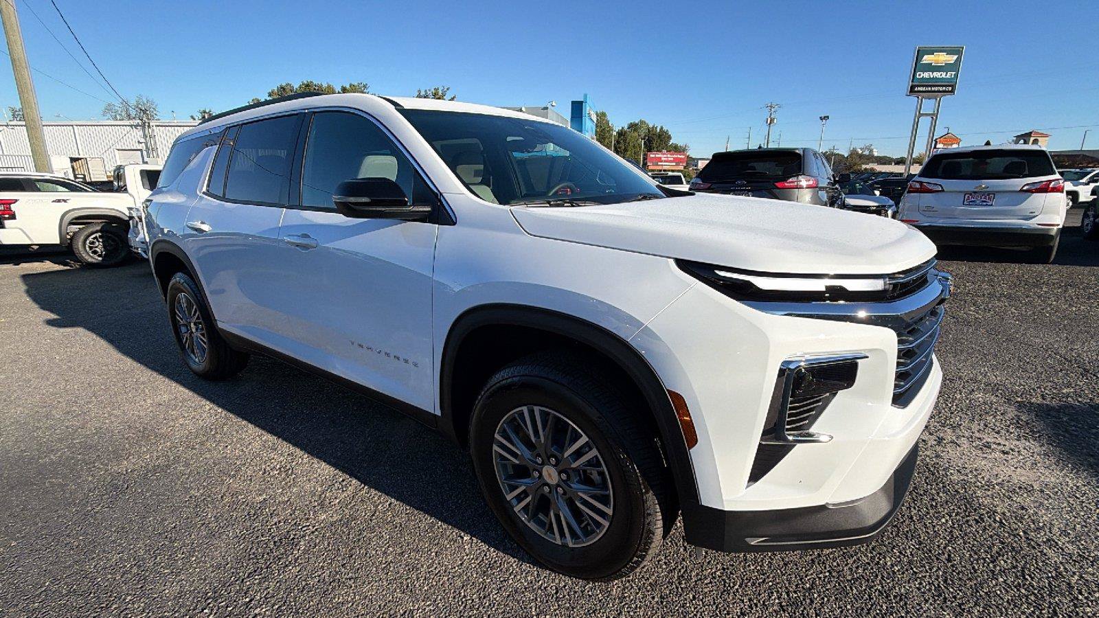New 2027 Chevrolet Traverse LT FWD image 6