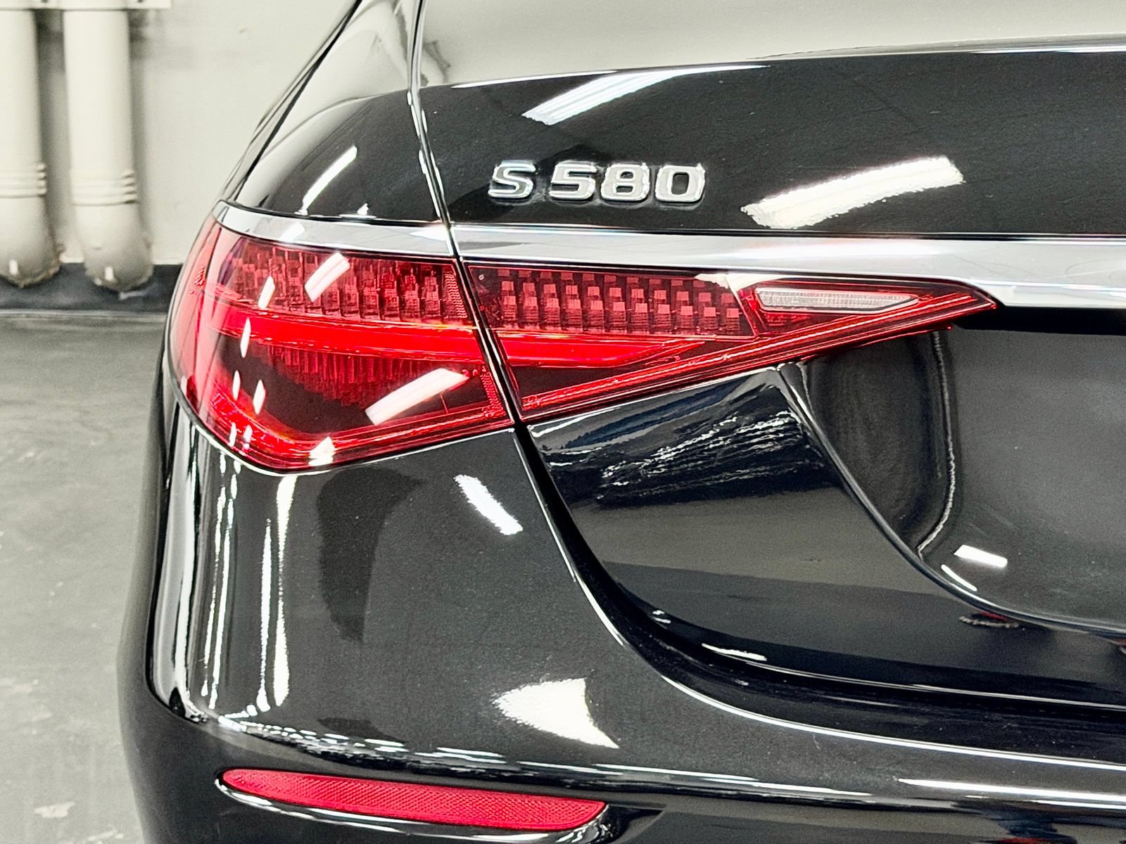 Used 2025 Mercedes-Benz S 580 4MATIC Sedan image 13