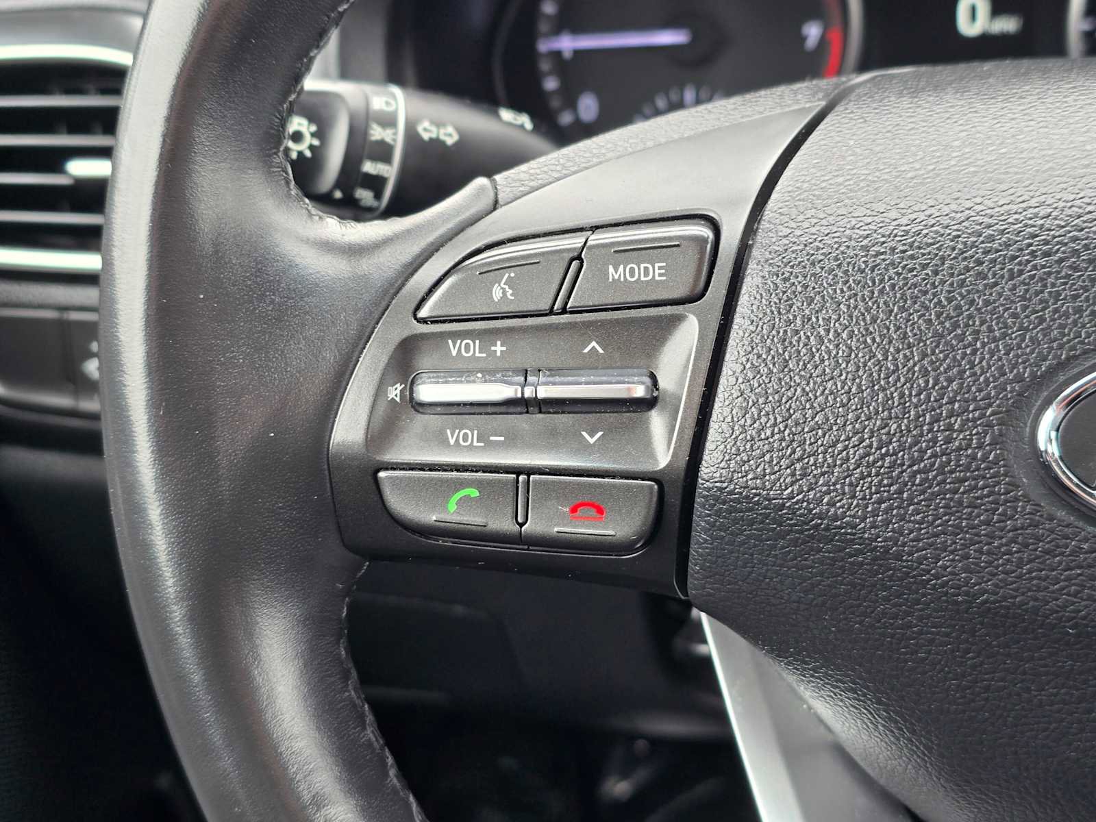 Used 2020 Hyundai Elantra GT w/ Style Package 02 image 30