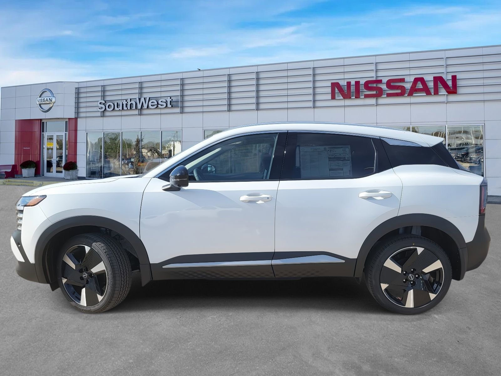 New 2026 Nissan Kicks SR FWD image 9