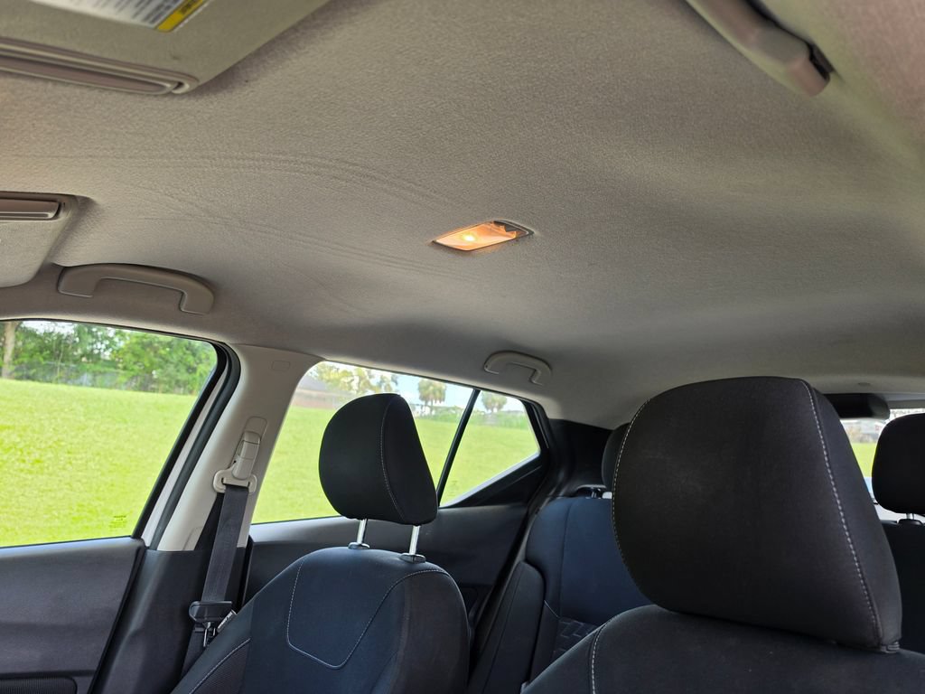 Used 2023 Nissan Kicks SV FWD image 32