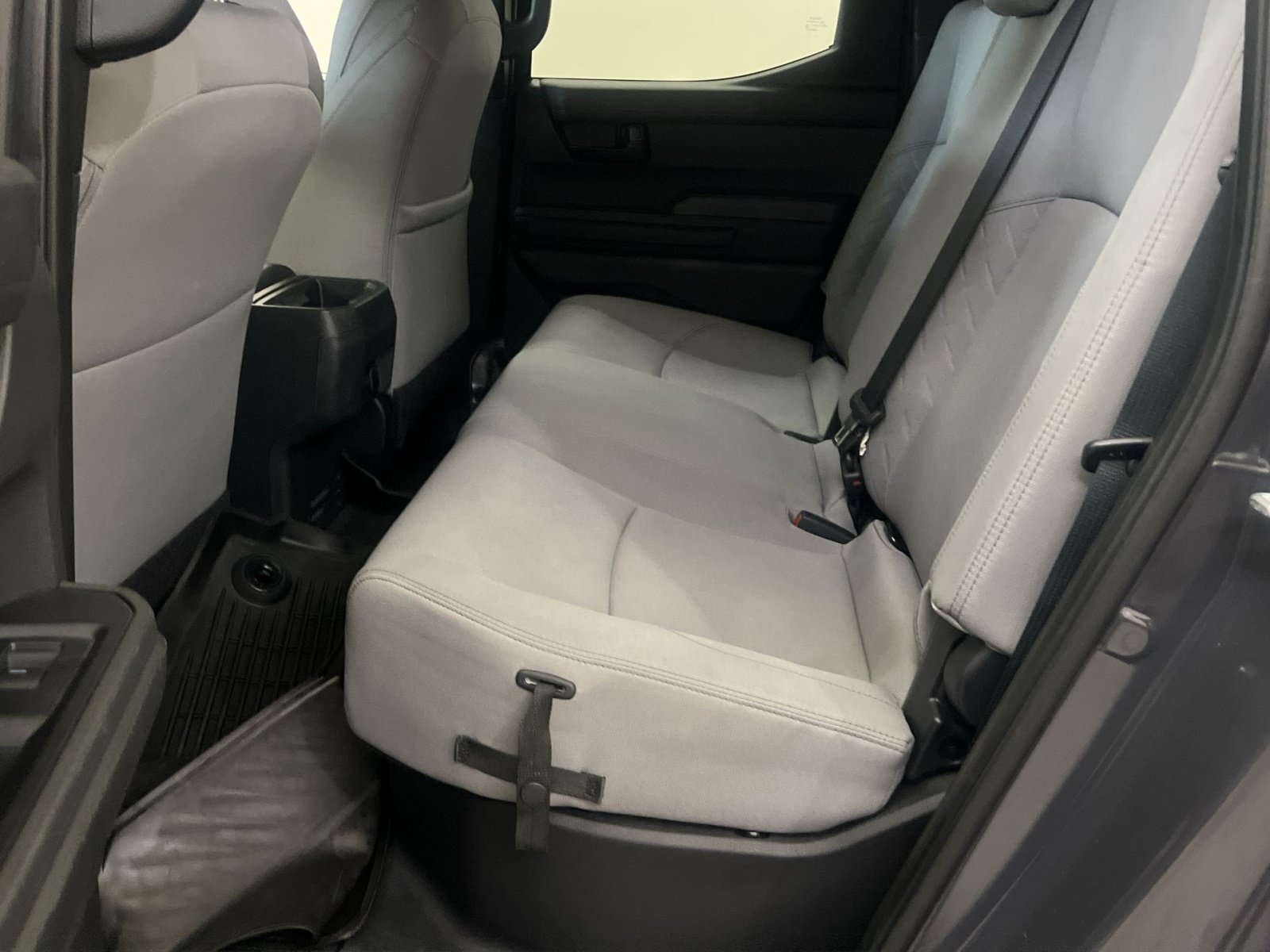 Used 2024 Toyota Tacoma SR5 AWD/4WD image 23