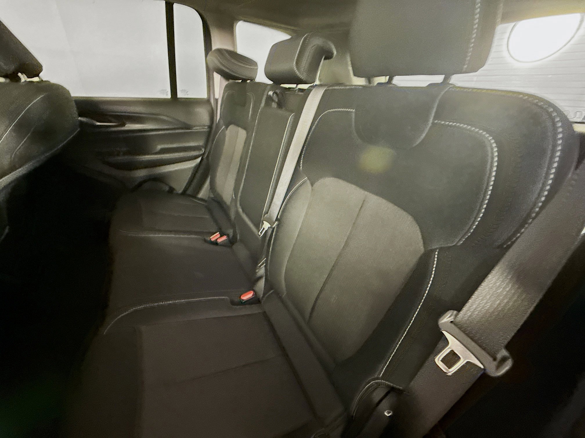 Used 2023 Jeep Grand Cherokee Laredo image 27