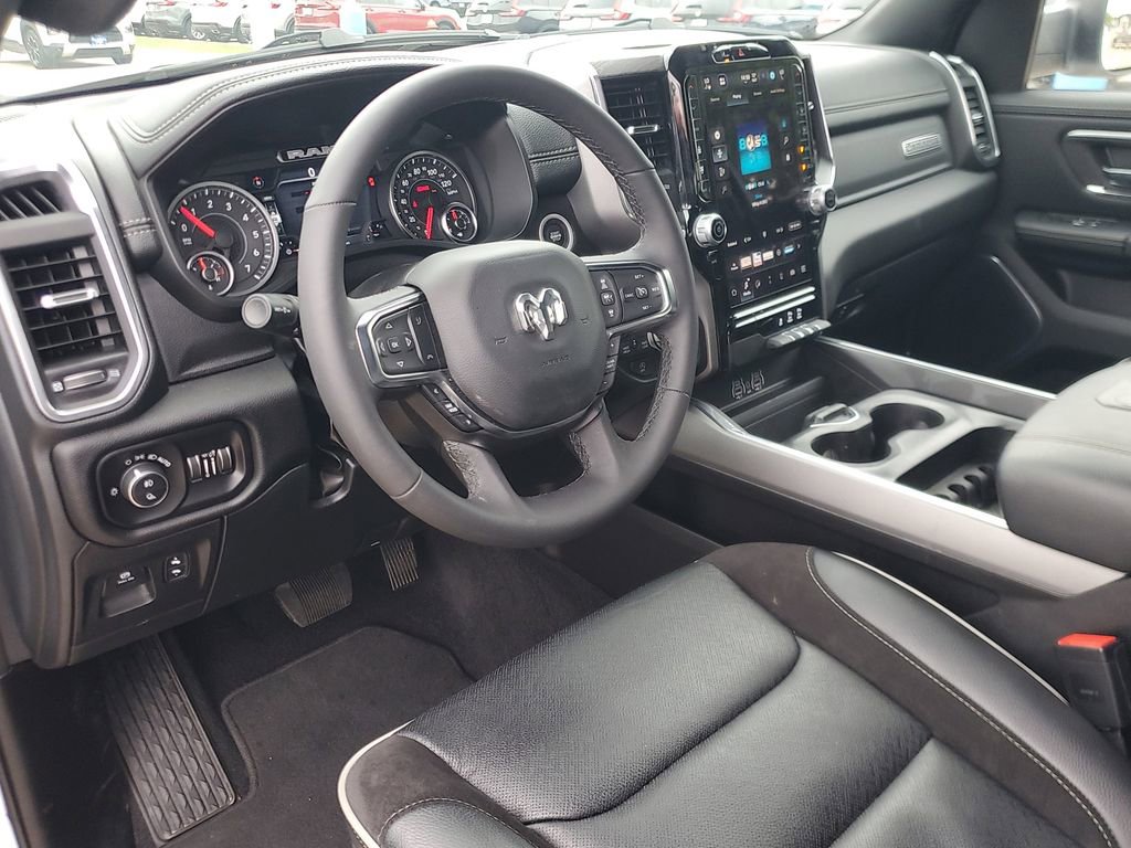 Used 2026 RAM 1500 Laramie AWD/4WD image 17