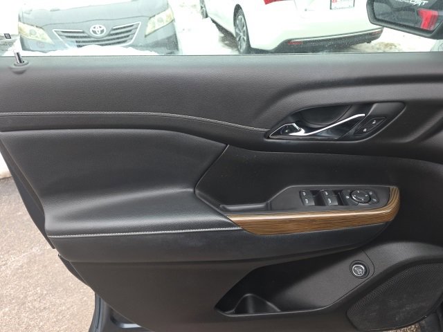 Used 2019 GMC Acadia SLE image 14