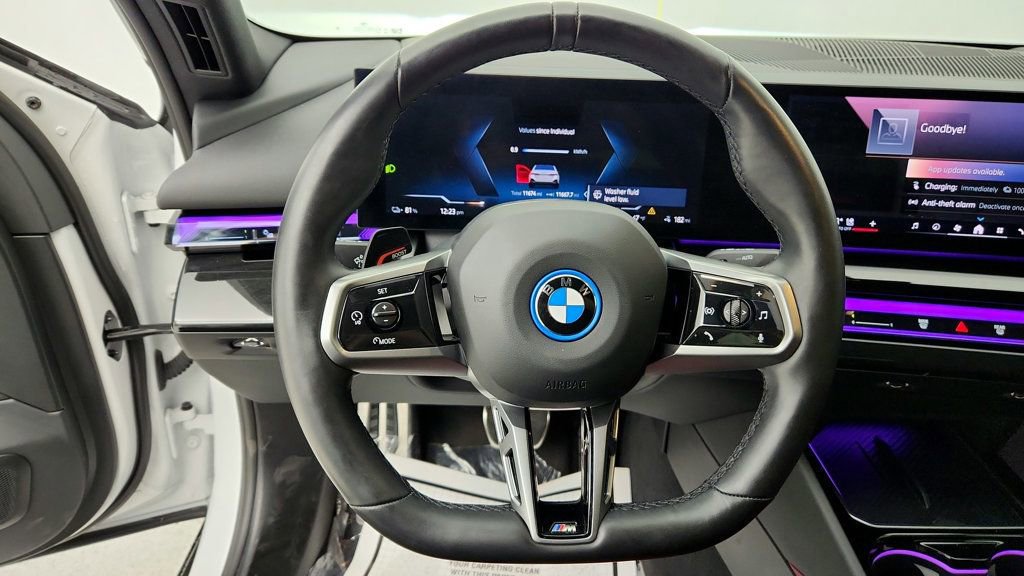 Used 2025 BMW i5 xDrive40 w/ M Sport Package image 14