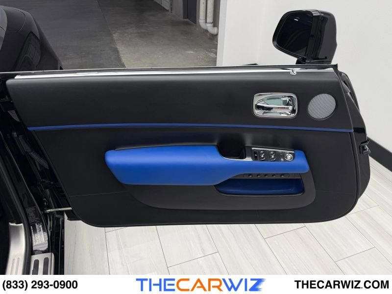 Used 2019 Rolls-Royce Dawn image 31