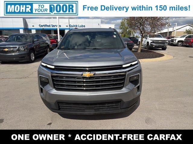 Used 2025 Chevrolet Traverse LT image 8