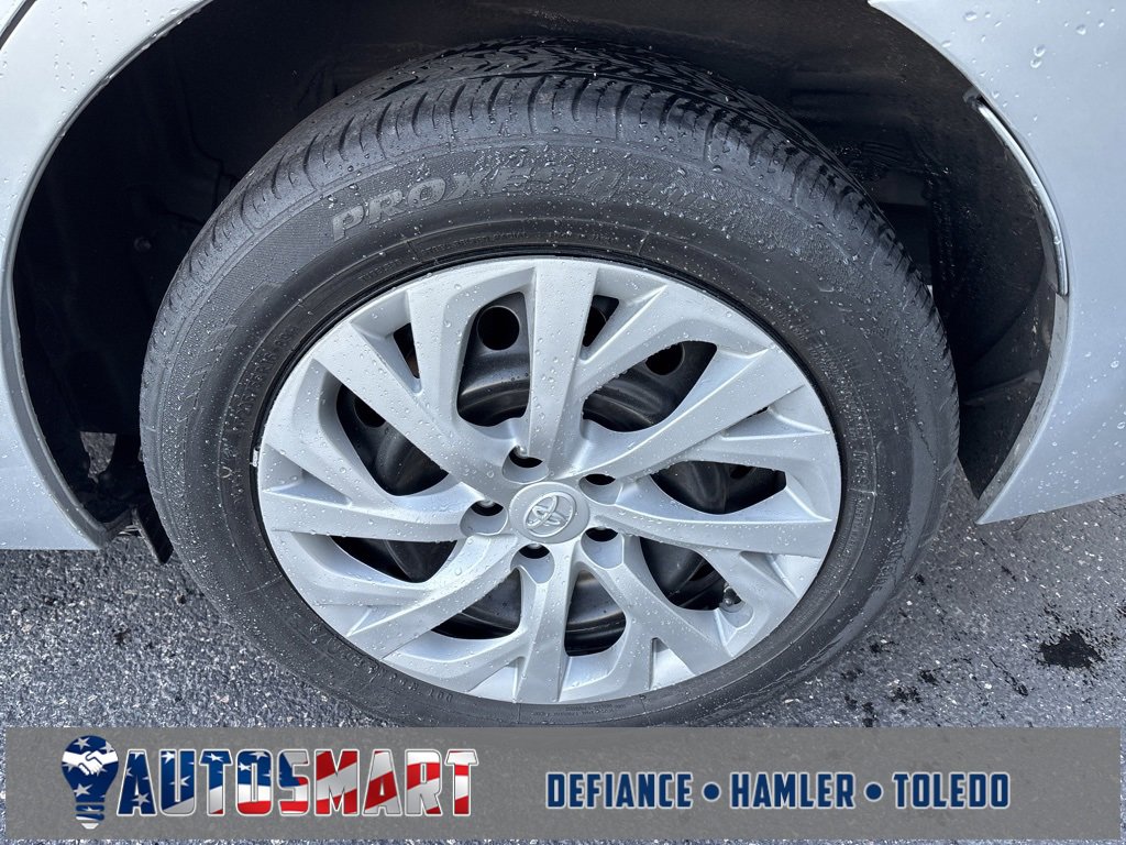 Used 2018 Toyota Corolla LE image 10